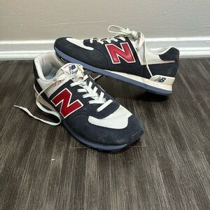 Men’s New Balance Tennis Shoes/ Sneakers